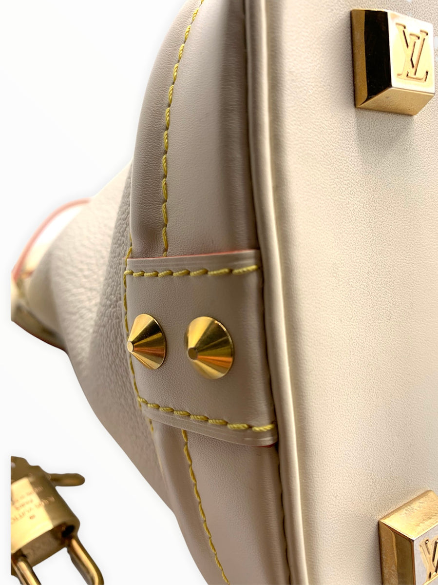 Gold Louis Vuitton Metallic Suhali Lockit MM Handbag – Designer Revival
