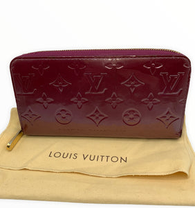 Louis Vuitton zip wallet