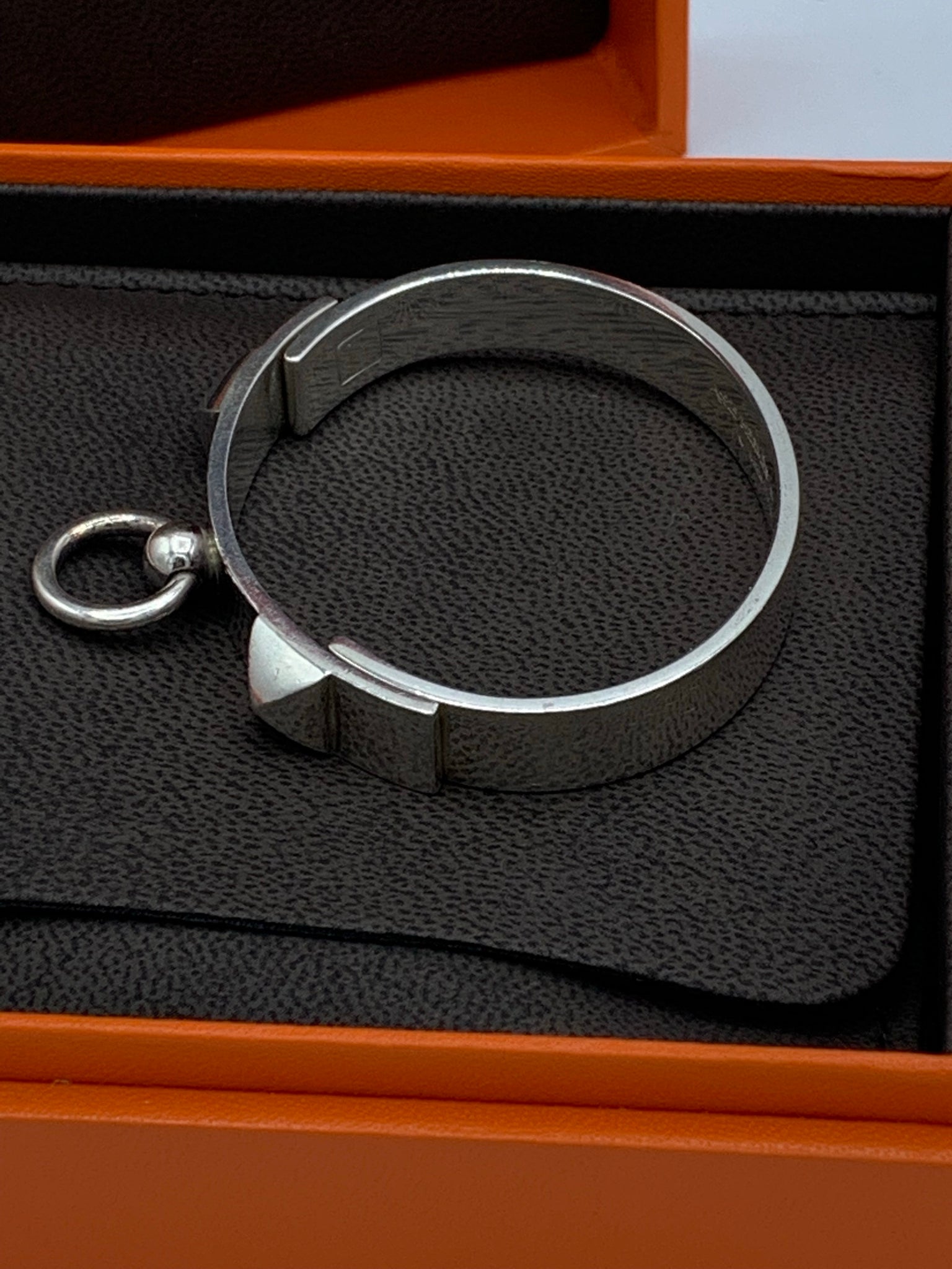 Hermès Enamel Clic H Bracelets PM Palladium Hardware Set Available For  Immediate Sale At Sotheby's