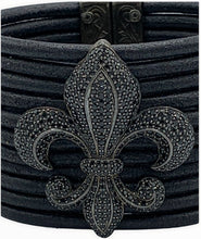 Load image into Gallery viewer, SCOTT KAY 925 Sterling Fleur-de-Lis Black Spinel Leather Bracelet