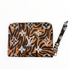 Load image into Gallery viewer, louis viitton jungle collection zippy coin wallet