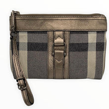 Load image into Gallery viewer, burberry pouch