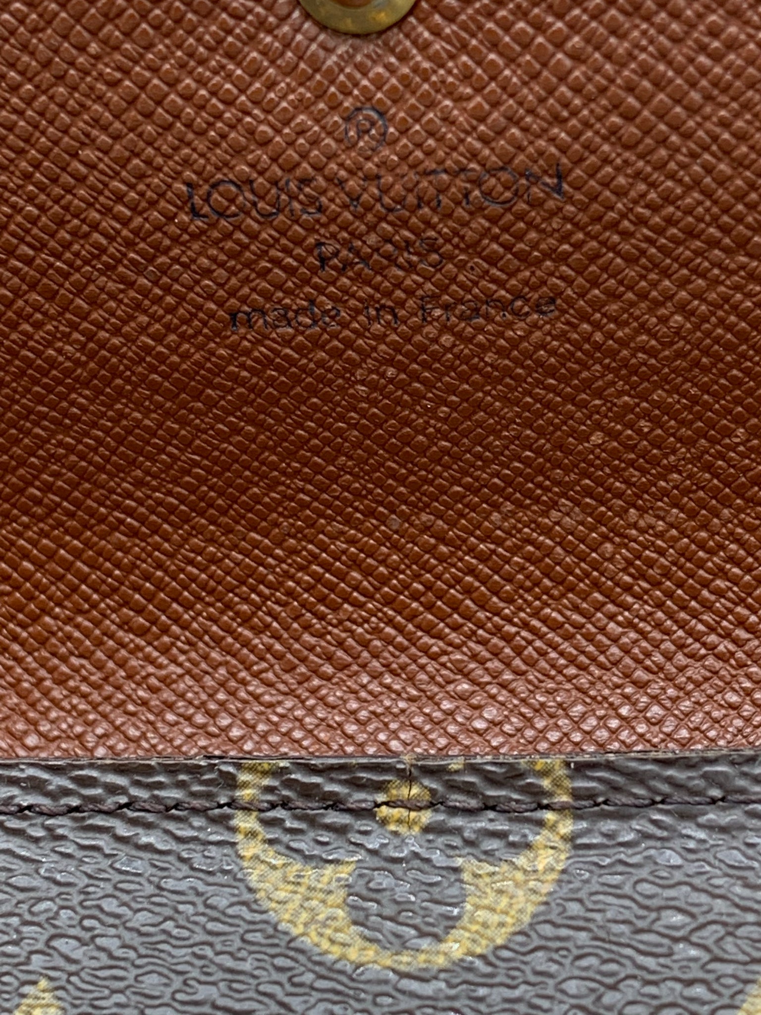 AUTHENTIC Louis Vuitton Sarah Wallet Monogram PREOWNED (WBA536