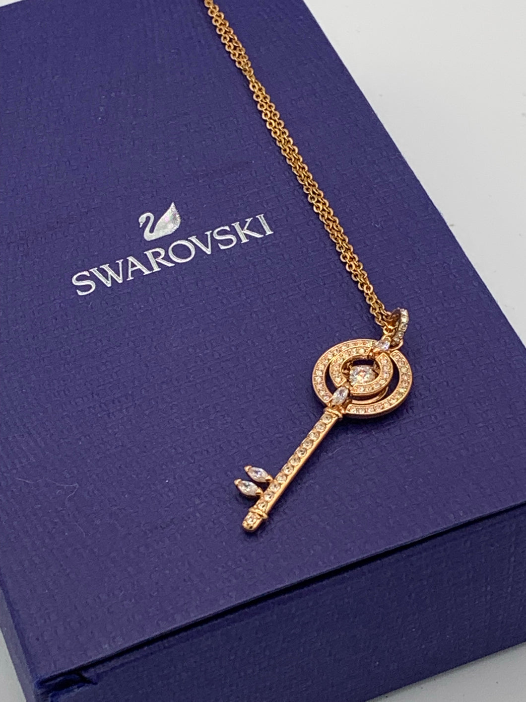 SWAROVSKI  Key Pendant With Chain