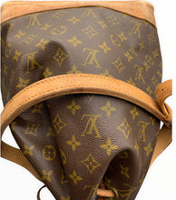 Load image into Gallery viewer, LOUIS VUITTON Vintage Noe GM