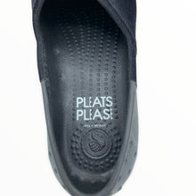 Load image into Gallery viewer, ISSEY MIYAKE Pleats Please x Native Shoes